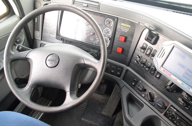 Ryder Truck Freightliner Columbia tractor interior